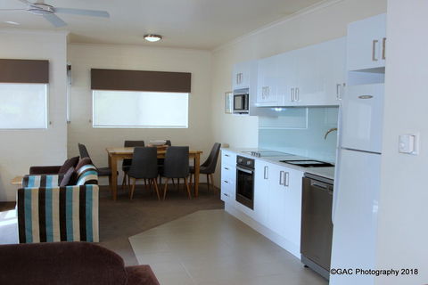 Mollymook Cove Apartments - Accommodation Mermaid Beach 15