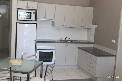 Mollymook Cove Apartments - Accommodation Mermaid Beach 23