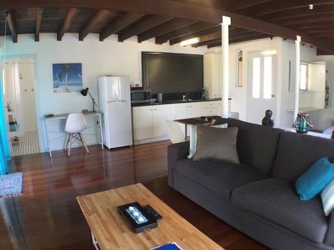 High Tide At Emerald - Accommodation Mermaid Beach 4