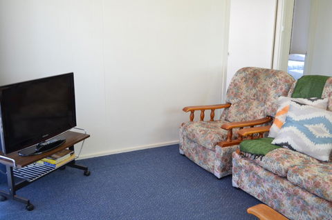 Sundial Holiday Units - Accommodation Mermaid Beach 41