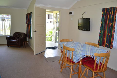 Sundial Holiday Units - Accommodation Mermaid Beach 26