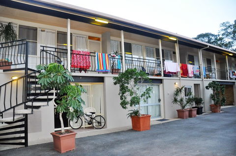 Sundial Holiday Units - Accommodation Mermaid Beach 0