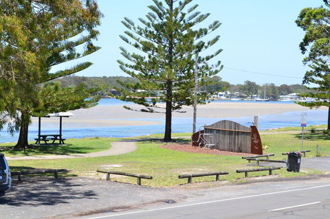 Sundial Holiday Units - Accommodation Mermaid Beach 6