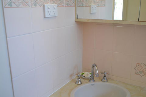 Sundial Holiday Units - Accommodation Mermaid Beach 43