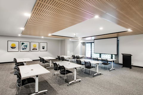 Vibe Hotel North Sydney - Accommodation Mermaid Beach 17