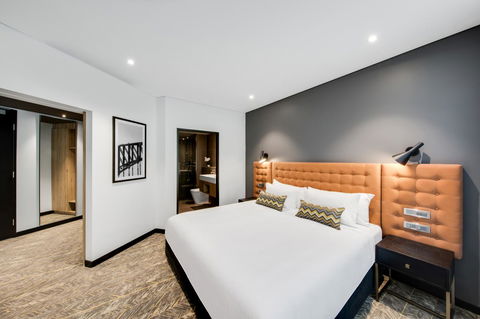 Vibe Hotel North Sydney - Accommodation Mermaid Beach 11