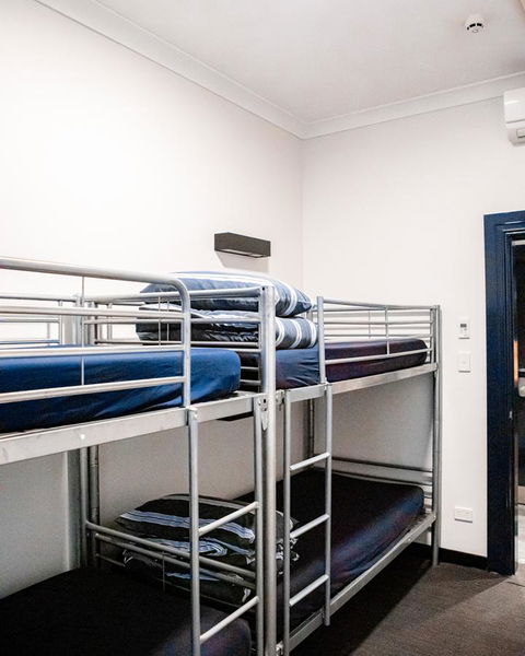 Wake Up! Bondi Beach - Accommodation Mermaid Beach 11