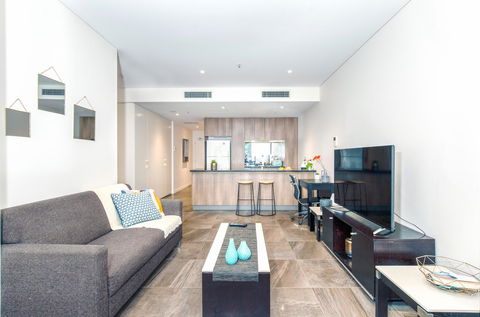 DD Apartments On Day - Accommodation Mermaid Beach 9