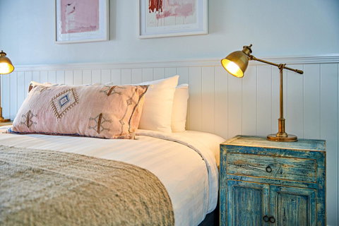 The Lord Byron - Accommodation Mermaid Beach 16