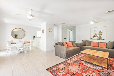 The Lord Byron - Accommodation Mermaid Beach 12