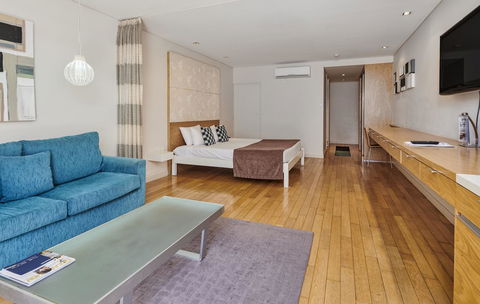 Waves Byron Bay - Accommodation Mermaid Beach 39