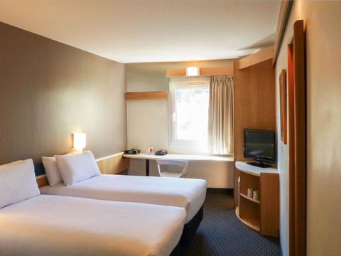 Ibis Thornleigh - Accommodation Mermaid Beach 34