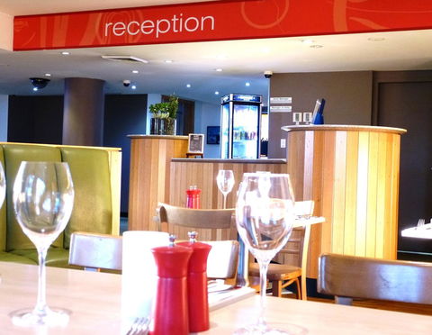 Ibis Thornleigh - Accommodation Mermaid Beach 10