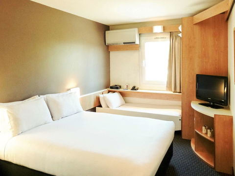 Ibis Thornleigh - Accommodation Mermaid Beach 33