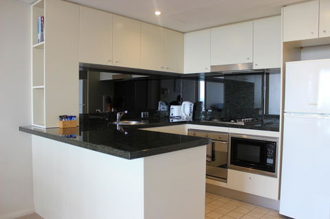 ACLiving Serviced Apartments - Accommodation Mermaid Beach 12