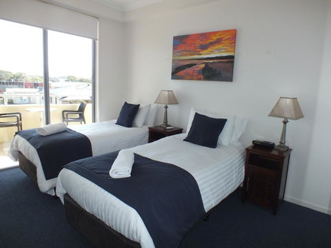 Pacific Marina Apartments - Accommodation Mermaid Beach 42