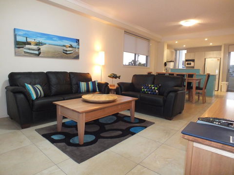 Pacific Marina Apartments - Accommodation Mermaid Beach 1
