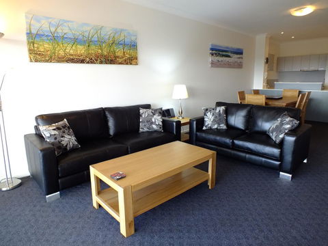 Pacific Marina Apartments - Accommodation Mermaid Beach 16