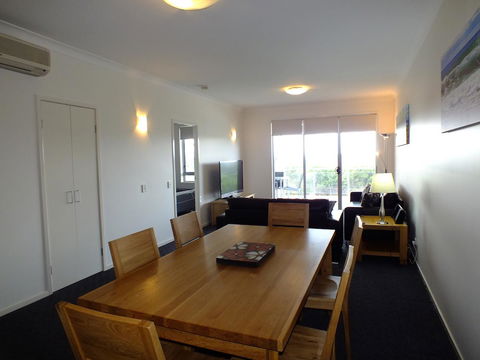 Pacific Marina Apartments - Accommodation Mermaid Beach 37