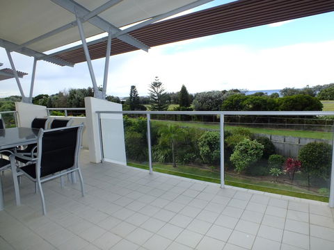 Pacific Marina Apartments - Accommodation Mermaid Beach 17