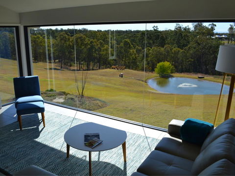 Wine Country Villas - Accommodation Mermaid Beach 1