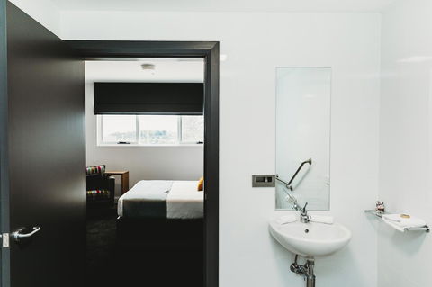 Coniston Hotel Wollongong - Accommodation Mermaid Beach 27