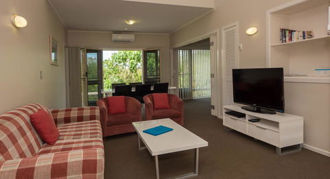 Hastings Cove Holiday Apartments - Accommodation Mermaid Beach 3