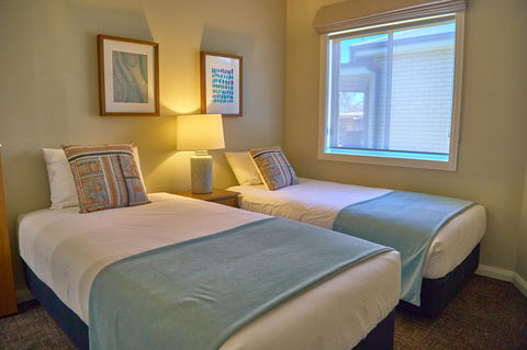 Hunter Oasis - Accommodation Mermaid Beach 22