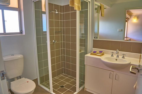 Hunter Oasis - Accommodation Mermaid Beach 16