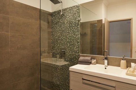 Byron Quarter Apartments - Accommodation Mermaid Beach 9