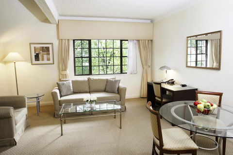 Peppers The Hills Lodge - Accommodation Mermaid Beach 5