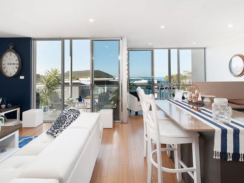 Blue View @ Fingal Bay - Accommodation Mermaid Beach 1