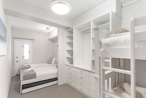 Phuza Maningi 17 Myan Close - Accommodation Mermaid Beach 19