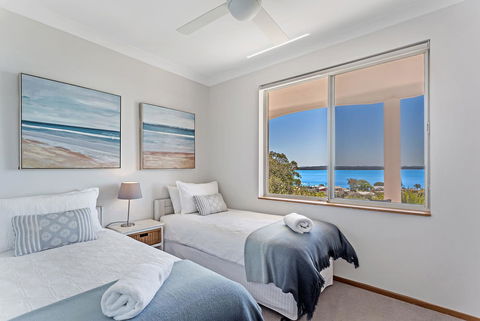 Phuza Maningi 17 Myan Close - Accommodation Mermaid Beach 18