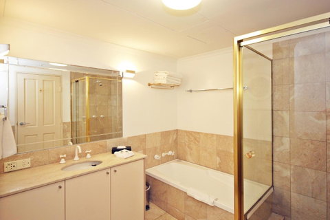 Milson Serviced Apartments - Accommodation Mermaid Beach 12