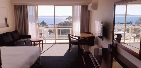 Marina Resort - Accommodation Mermaid Beach 35
