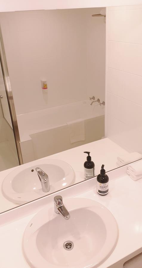 Marina Resort - Accommodation Mermaid Beach 34