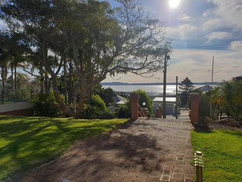 Marina Resort - Accommodation Mermaid Beach 13