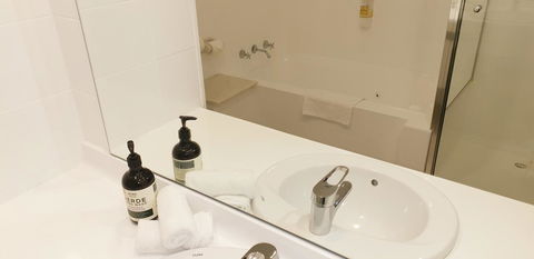 Marina Resort - Accommodation Mermaid Beach 28