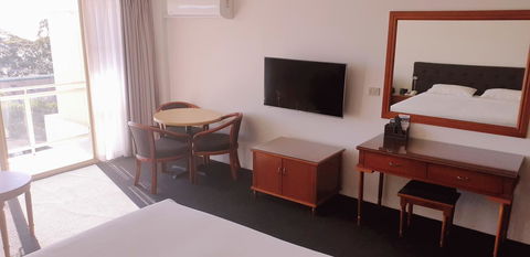 Marina Resort - Accommodation Mermaid Beach 32