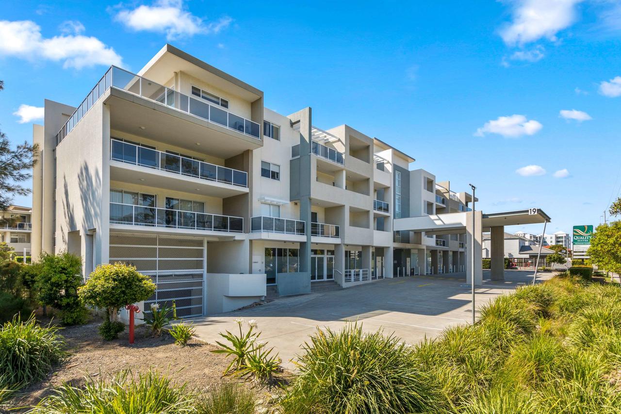 Mt Ousley NSW Accommodation Mermaid Beach