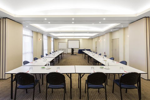 Mercure Newcastle - Accommodation Mermaid Beach 31