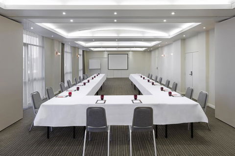 Mercure Newcastle - Accommodation Mermaid Beach 21