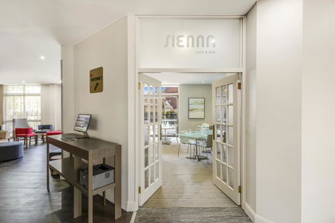 Mercure Newcastle - Accommodation Mermaid Beach 16
