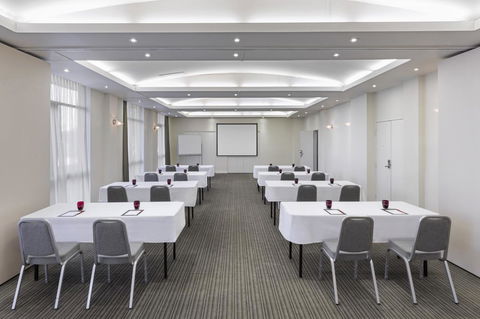 Mercure Newcastle - Accommodation Mermaid Beach 23