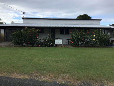 Hat Head Beach Cottage 1 - Accommodation Mermaid Beach 0