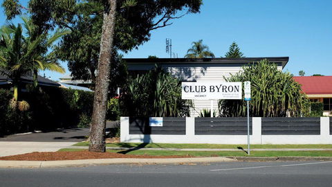 Club Byron Accommodation - Accommodation Mermaid Beach 0