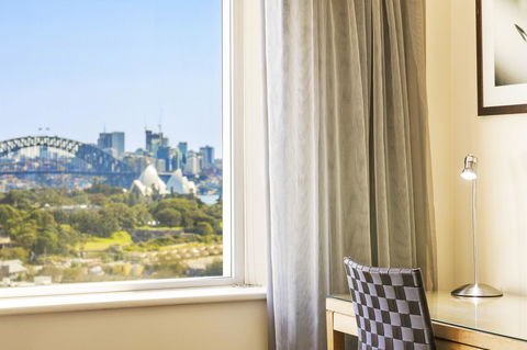 Holiday Inn Sydney Potts Point - Accommodation Mermaid Beach 18