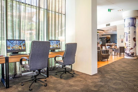 Holiday Inn Sydney Potts Point - Accommodation Mermaid Beach 11