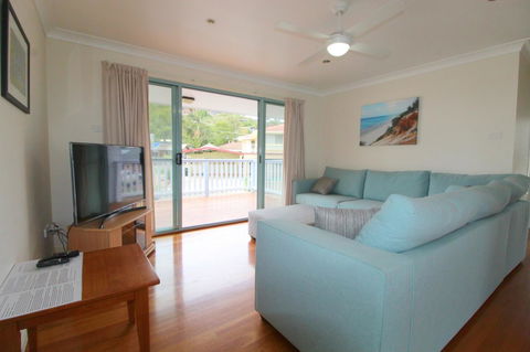Anglesea, 17 Hodgson Street - Accommodation Mermaid Beach 2